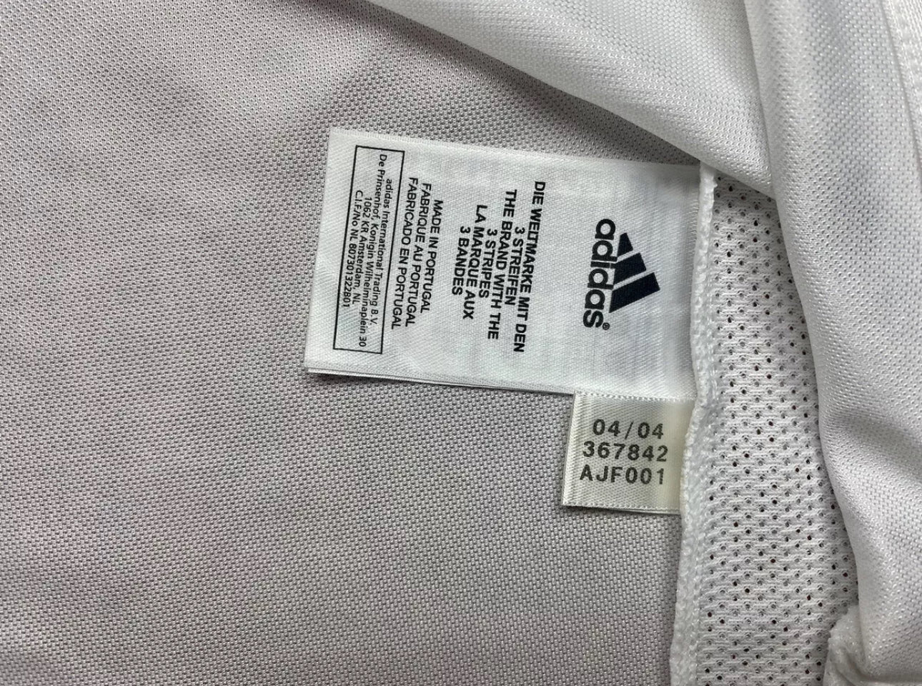 Vintage Real Madrid 2004-05 Adidas Football Jersey Camiseta Fútbol Size - (S) / NUEVA CON DETALLES
